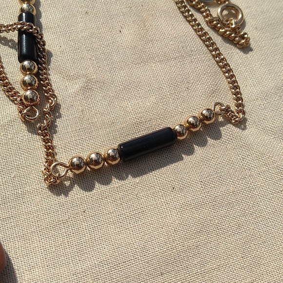 Sparkly! Three Vintage Necklaces, Amber Beads, Silver with Green Stone, … - Picture 12 of 15